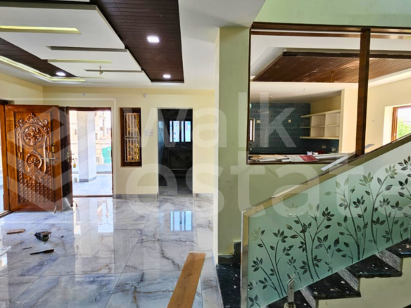 4BHK Luxury Duplex Flat for Sale.
