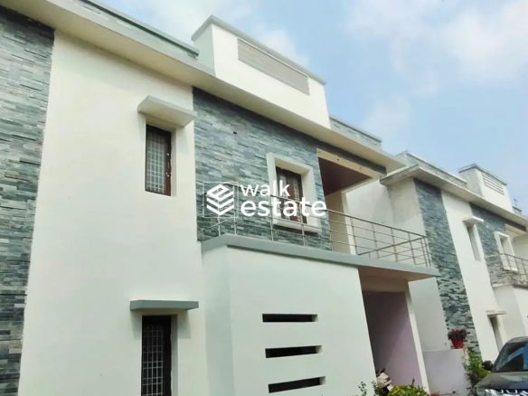 Duplex Villa for sale in Bhimavaram Kumudavalli