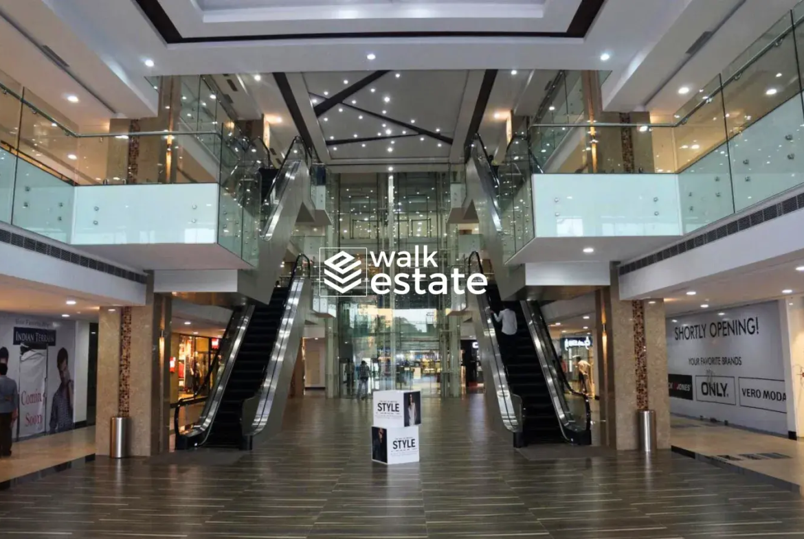 Commercial space for rent in Trendset mall Benz Circle